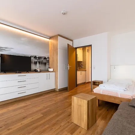 Apartment Ferienwohnpark Ein-zimmer-apartment 49 38 Immenstaad am Bodensee